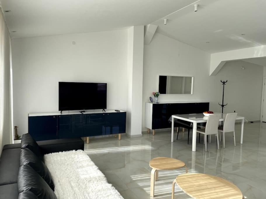 Apartamento Lux House Olga Ruma Habitación foto