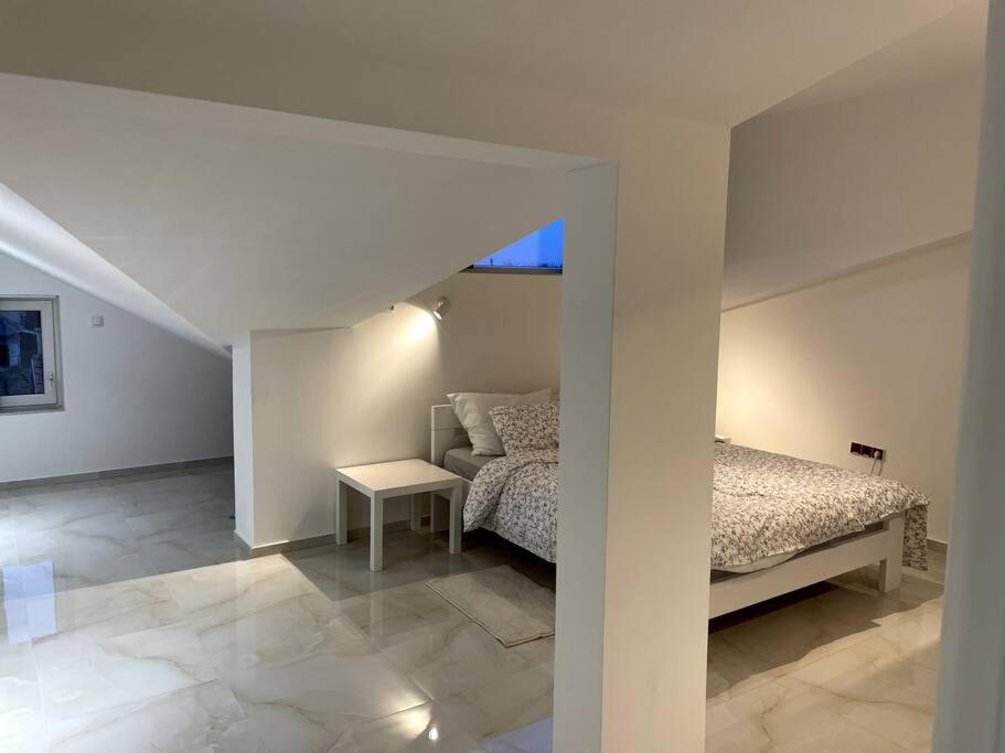 Apartamento Lux House Olga Ruma Habitación foto
