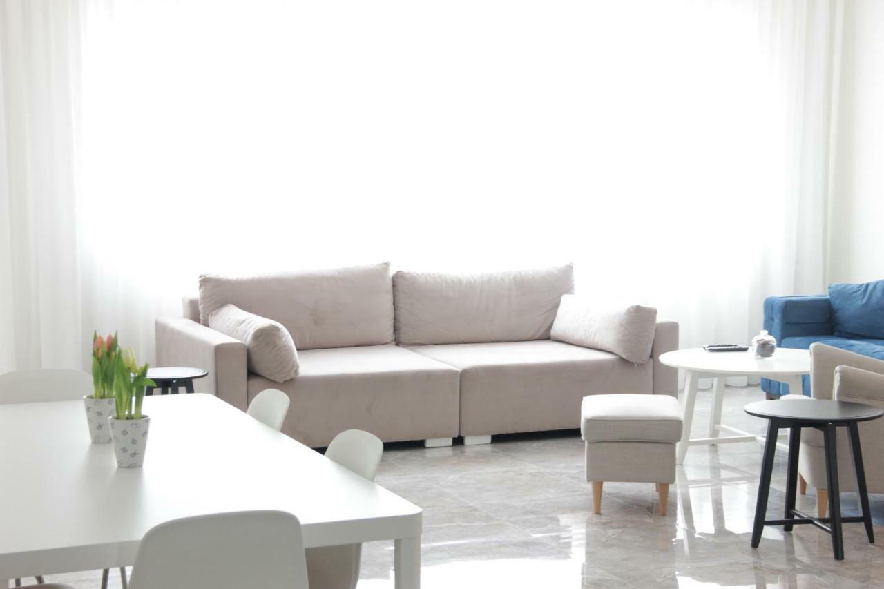 Apartamento Lux House Olga Ruma Exterior foto