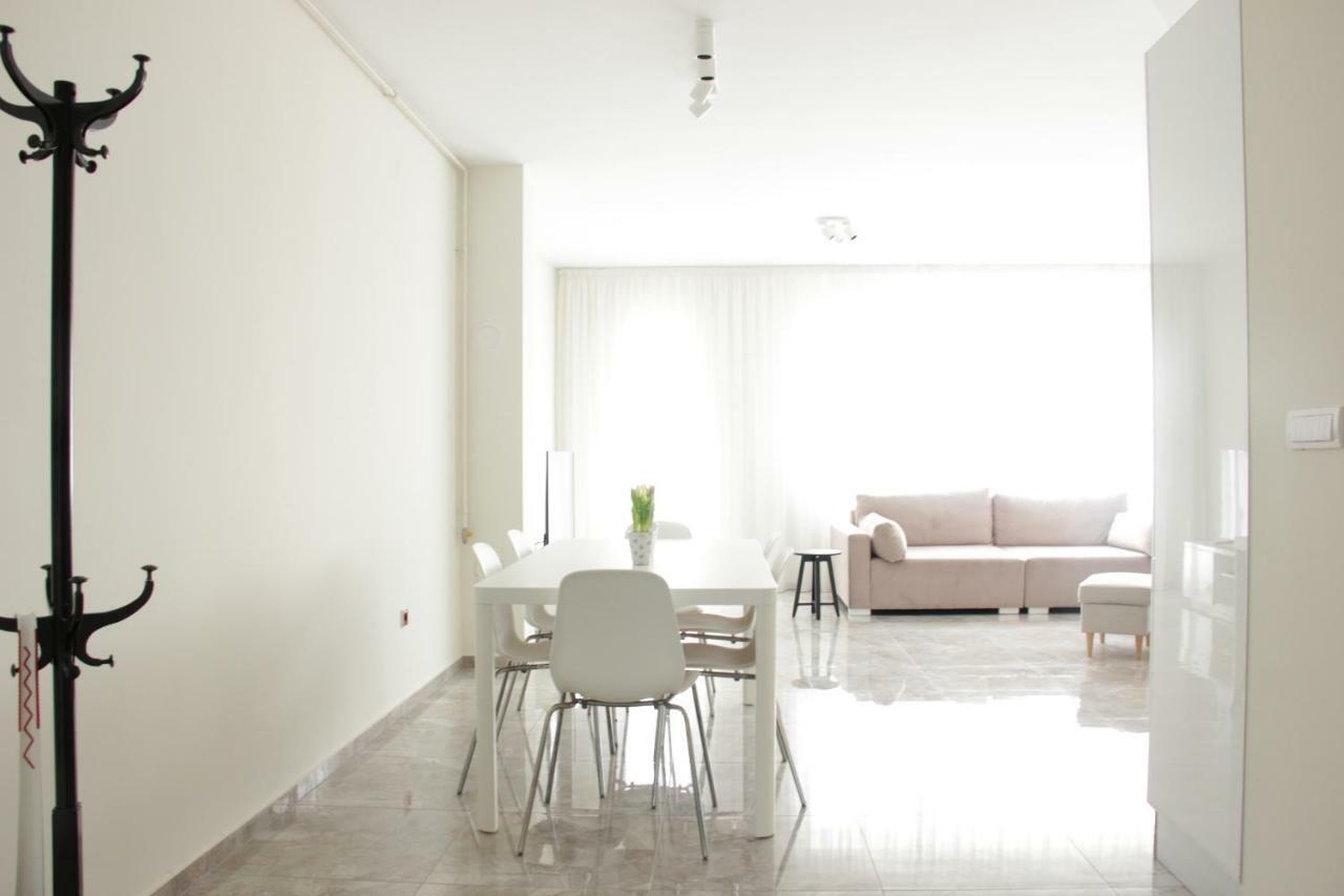 Apartamento Lux House Olga Ruma Exterior foto