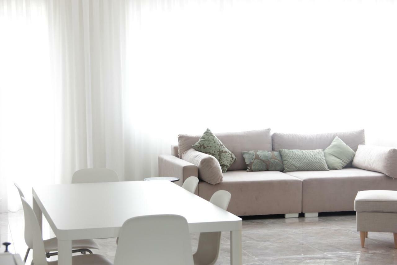 Apartamento Lux House Olga Ruma Exterior foto
